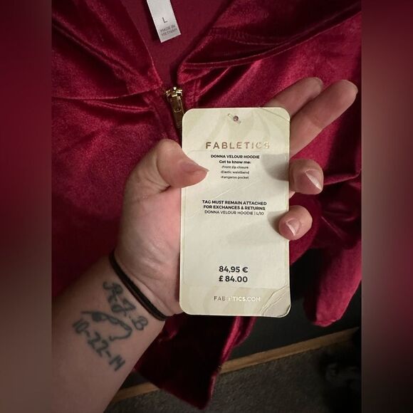 Fabletics Donna Velour Hoodie Cherry Burst NWT Size Large - Picture 5 of 9